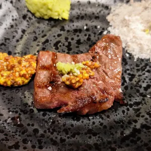 소굴 사진