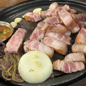 육시리 사진