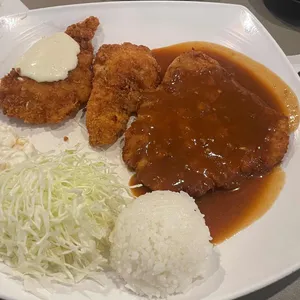 윤화돈까스 사진