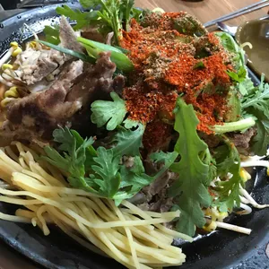솥뚜껑 감자탕 사진