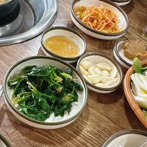 뚱돼지숯불갈비 사진