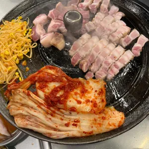 목구멍 사진