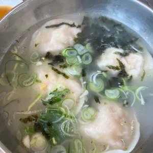 이상조 전통만두국 사진