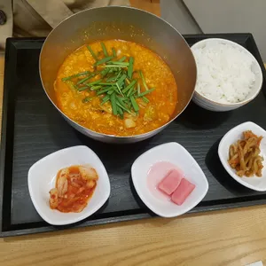 고봉민김밥인 사진