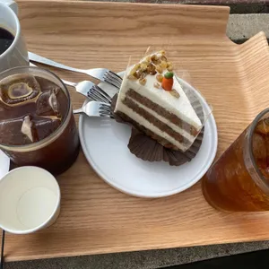 게우지코지 카페 사진