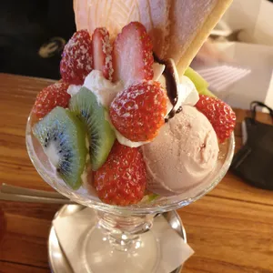 포엠 리뷰 사진