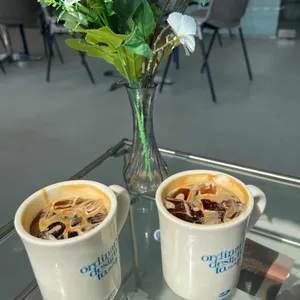 오디티 리뷰 사진