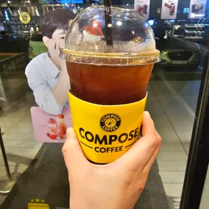 컴포즈커피 사진