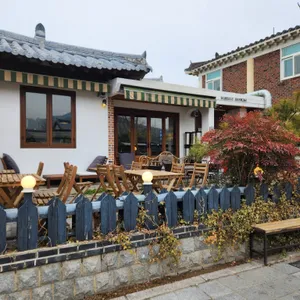 노매딕 리뷰 사진
