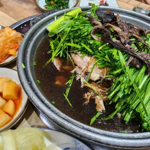 올능이능이버섯백숙 사진