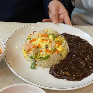칭진 사진
