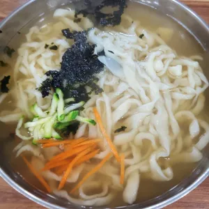 정탁구홍두깨손칼국수 사진