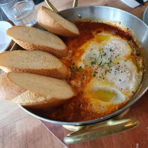 트라가 리뷰 사진