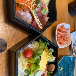 테이엔 사진