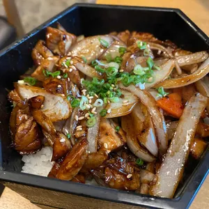 테이엔 사진