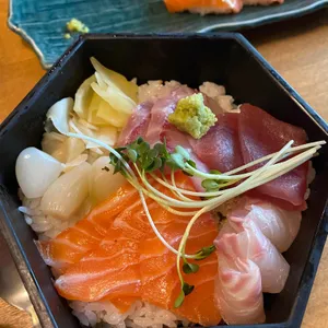 테이엔 사진