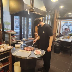 연탄과친한돼지 사진