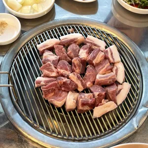 돈사돈 대표 사진