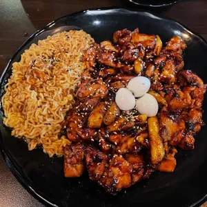 꼬꼬아찌 사진