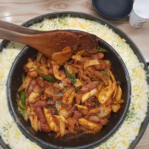 유가네닭갈비 사진