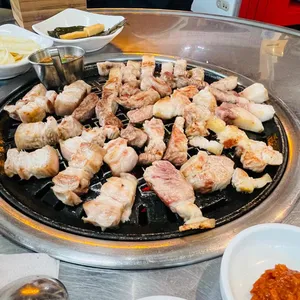 봉순이네 흑돼지 사진