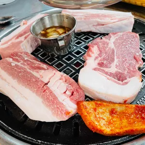 봉순이네 흑돼지 사진