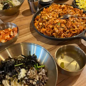 차돌박힌 쭈꾸미 리뷰 사진