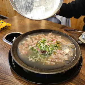 신의주 부대찌개 사진