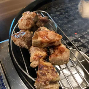 육이오 리뷰 사진