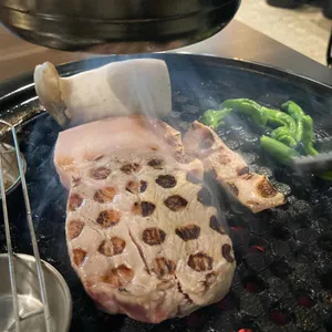 육이오 리뷰 사진