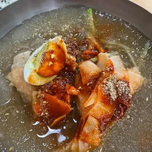 이오냉면 사진