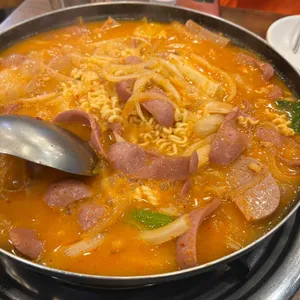 반카부대찌개 사진