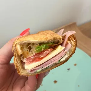 리프레쉬먼트 리뷰 사진