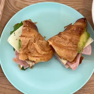 리프레쉬먼트 리뷰 사진