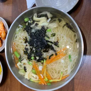 명품잔치국수 사진