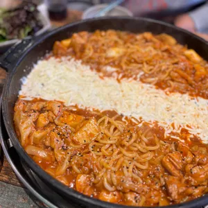 고수닭갈비 사진