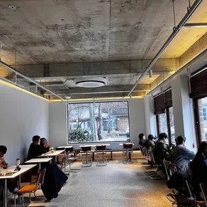 앞마당 리뷰 사진