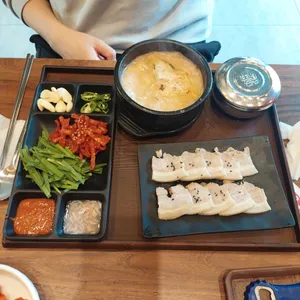 79네수육국밥&철판 사진