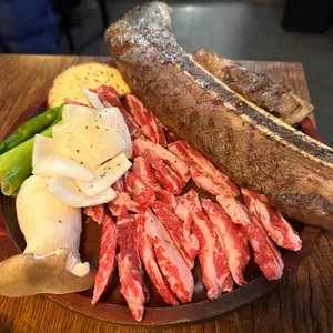 육몽 사진