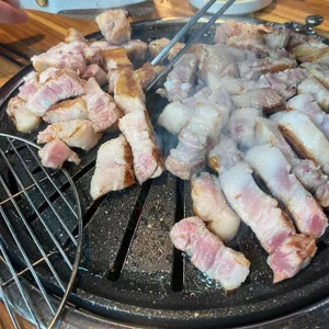 한돈참숯꼬기 사진