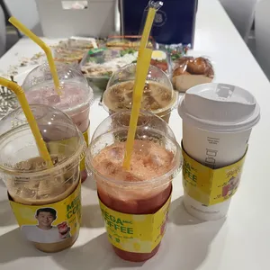 메가커피 사진