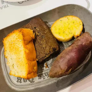 뚜에이오 사진