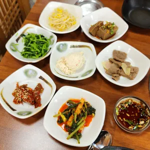 언덕마루가평잣두부집 리뷰 사진