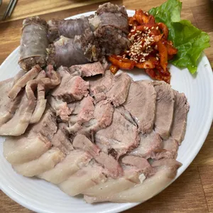 거상수육돼지국밥 사진