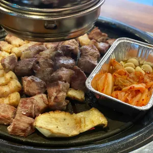 일구구삼 고기 사진
