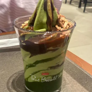 폴바셋 사진