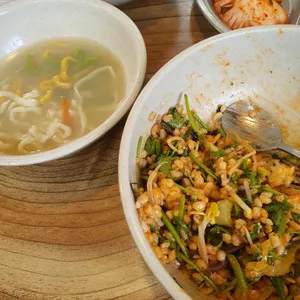 옛날보리밥 삼색칼국수 사진