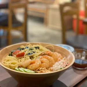 폴라니 포케 사진