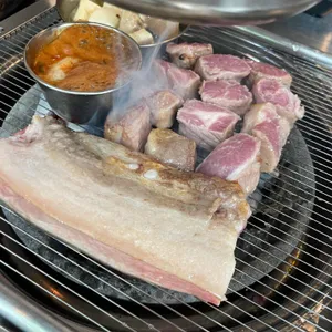 돈멜 리뷰 사진