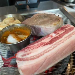 돈멜 리뷰 사진